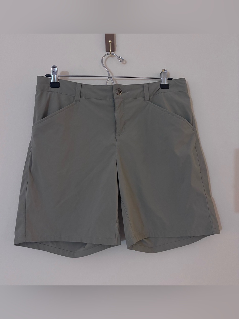 Patagonia Quandary Hiking Shorts Women’s 8 Olive Green Stretch Outdoor Gorpcore